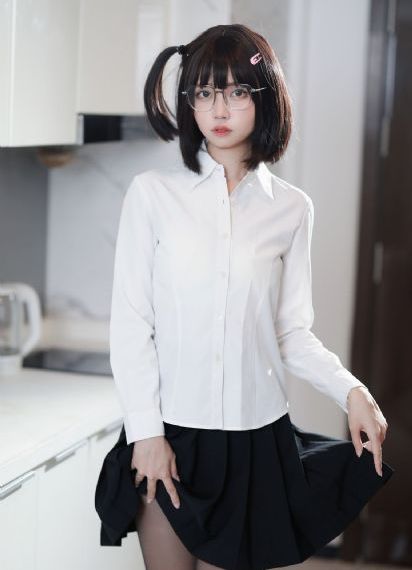 亚洲成人第一_免费完整版高清