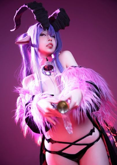 欧美久久久久久精选大尺度_DVD免费观看最新